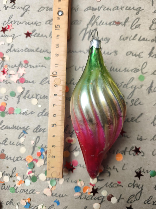 Vintage Twisted Glass Icicle Christmas Ornaments – Set of 4