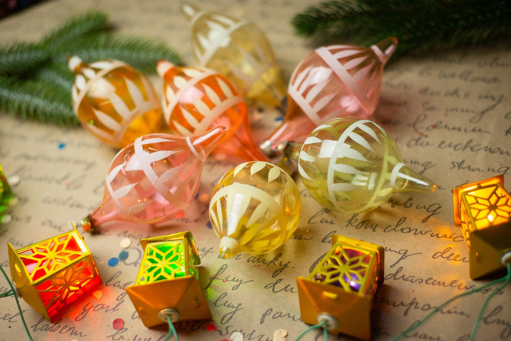 1950s Pink Yellow Glass Drop Ornaments – Set of 7