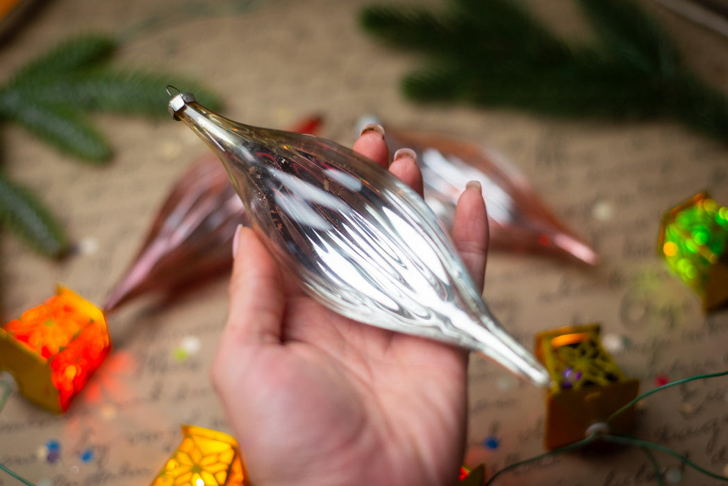 Glass Icicle Christmas Ornaments, Vintage Set of 3 – 16 cm