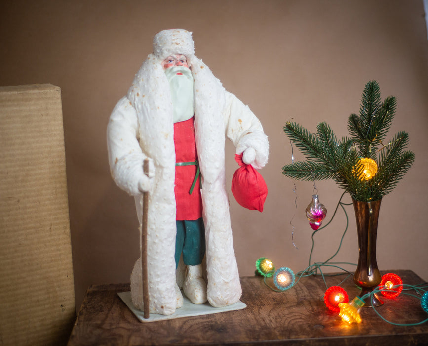 18 Inch Vintage Santa Claus Figurine, Rustic Christmas
