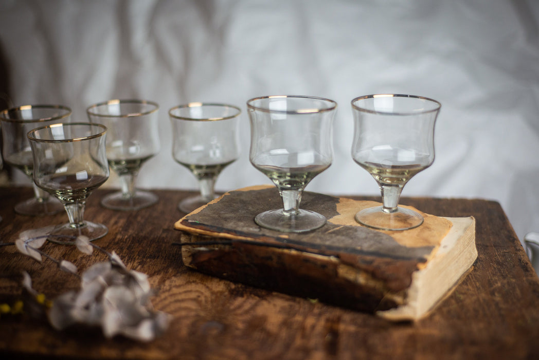 Vintage Mid-Century Wine Glasses – Barware Set