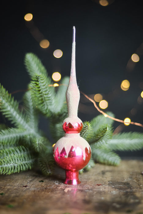 Christmas tree toppers, hot pink and white frosted decor