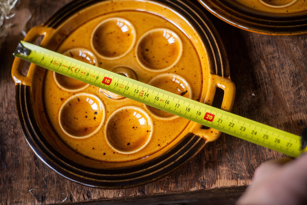 Majolica Egg Plate – Vintage Ceramic Easter Egg Tray | Rustic Spring Tableware