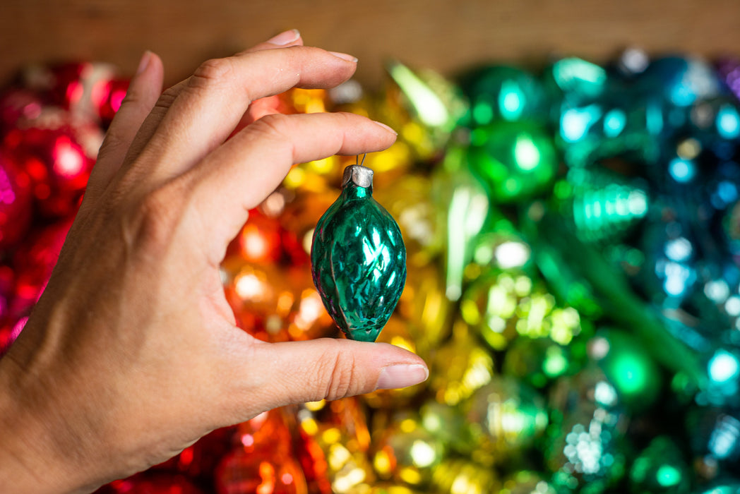 1950s Rainbow Vintage Glass Christmas Ornaments – Retro Baubles Set (7–28 pcs)