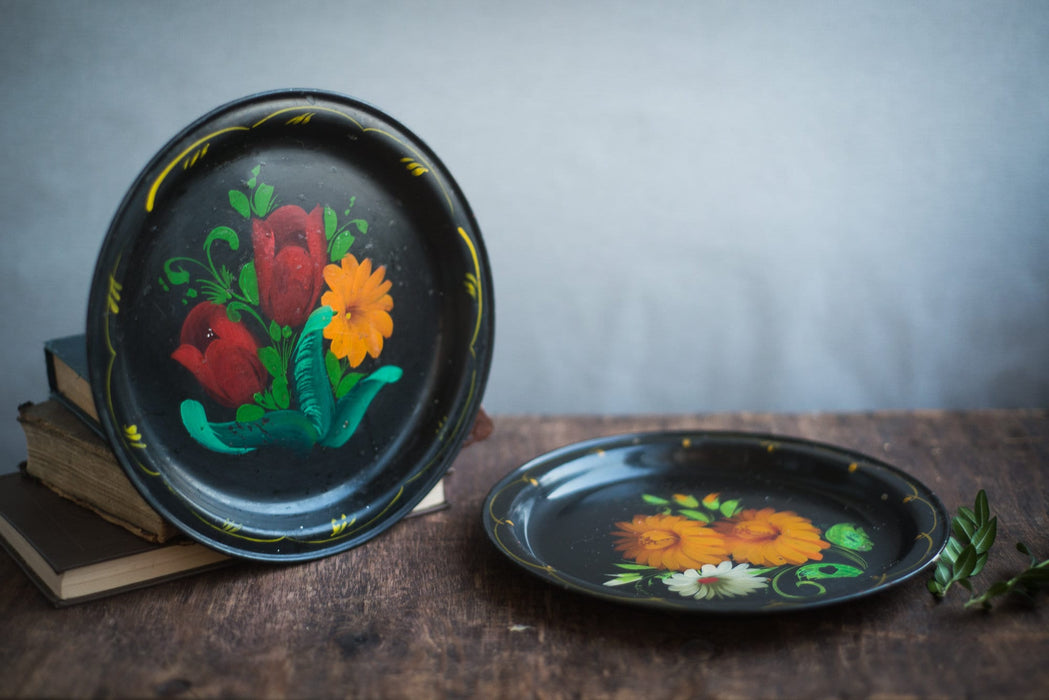 Vintage Metal Tray - Hand Painted Round Floral Dinner Plate with Petrikivka Flower Pattern