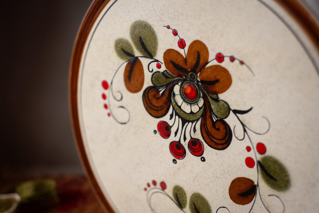 Vintage Ceramic Cake Plate - Hand Painted Folk Pottery, Rustic Serving Platter 30 cm