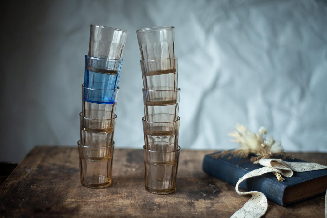 1970s Brown and Blue Shot Glasses – Vintage Sets