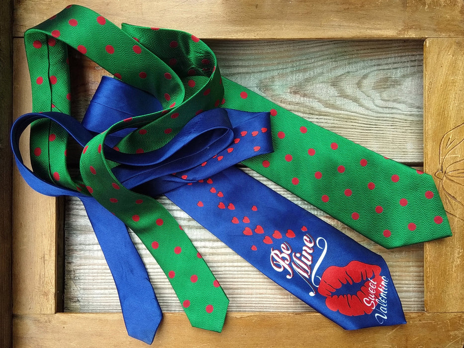 Vintage Novelty Ties – Retro 90s Mens Ties | Polka Dot Silk Tie & Valentine Print