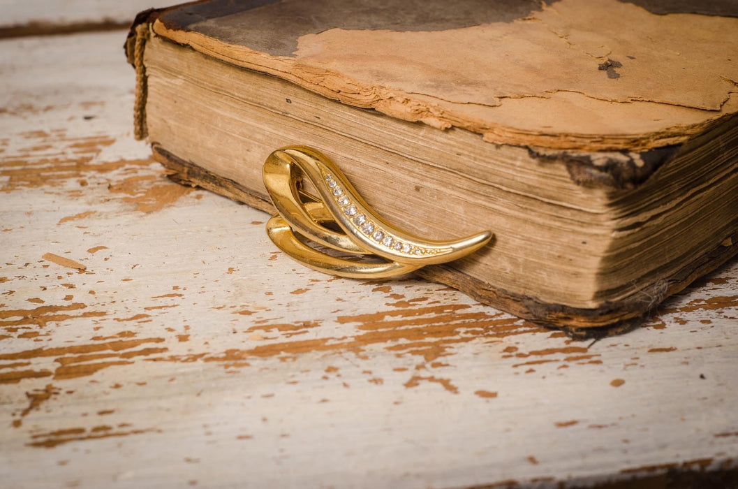 Vintage heart shaped brooch, Gold-tone collar pin, Rhinestone brooch, Retro statement brooch, Antique shawl pins,