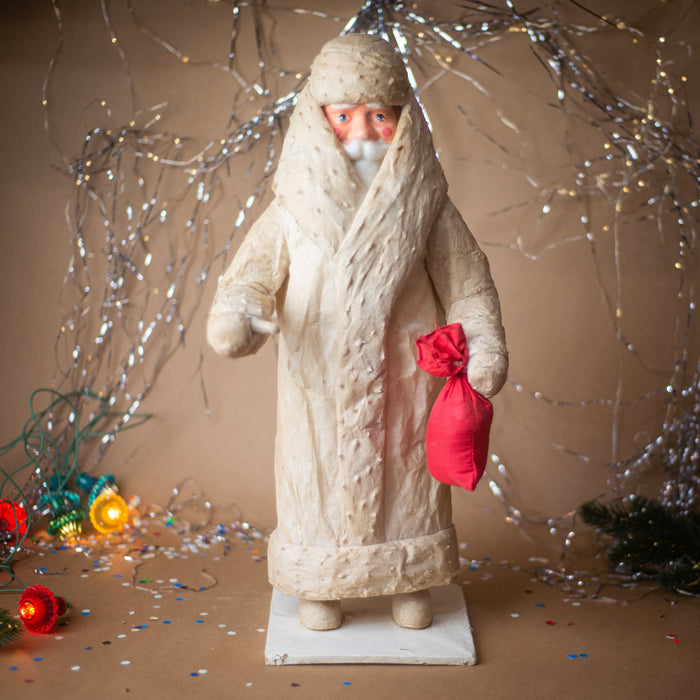 Vintage spun cotton figure of Santa Claus, 1978