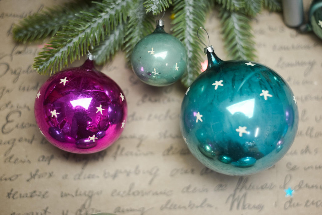 Vintage Glass Christmas Ornaments Set, Glow in Dark Stars, 1970s Teal Pink Balls