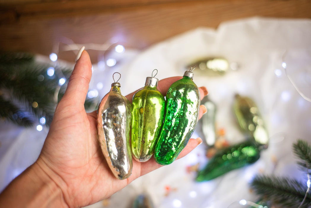 Vintage Glass Christmas Pickle Ornament, Green Cucumber