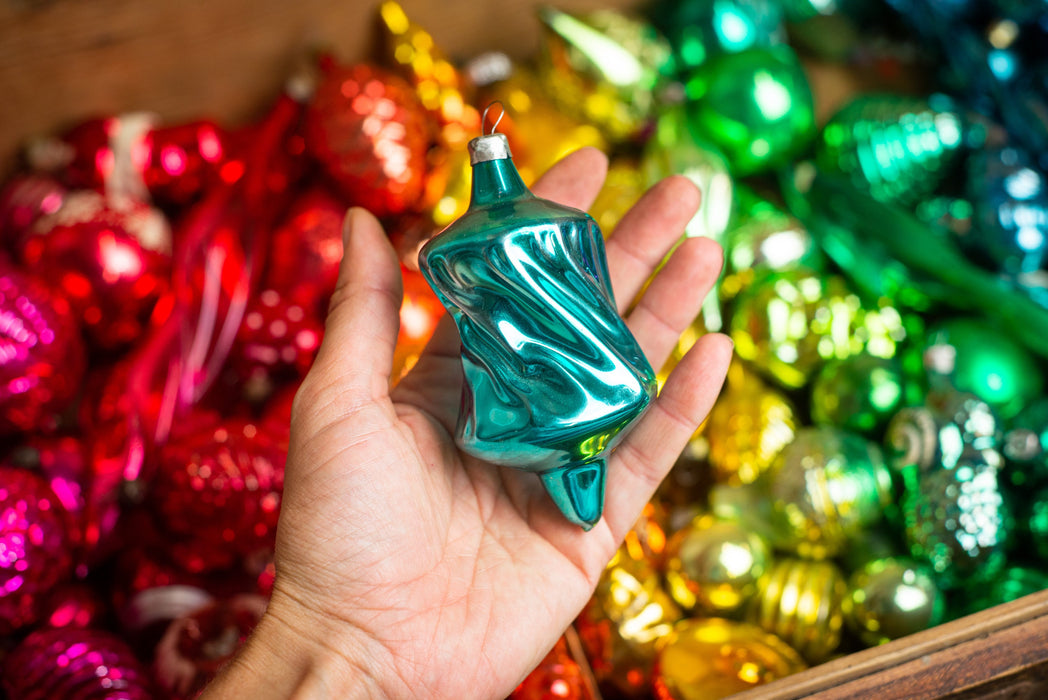 1950s Rainbow Vintage Glass Christmas Ornaments – Retro Baubles Set (7–28 pcs)