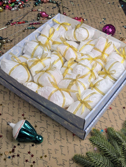 Vintage Christmas Mystery Box – 24 Glass Ornaments Advent Calendar, Retro Holiday Gift Set