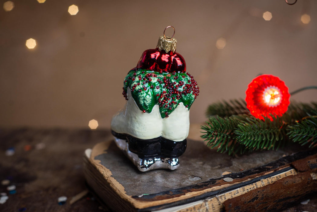Vintage Glass Ice Skates Ornament, Hand Painted Winter