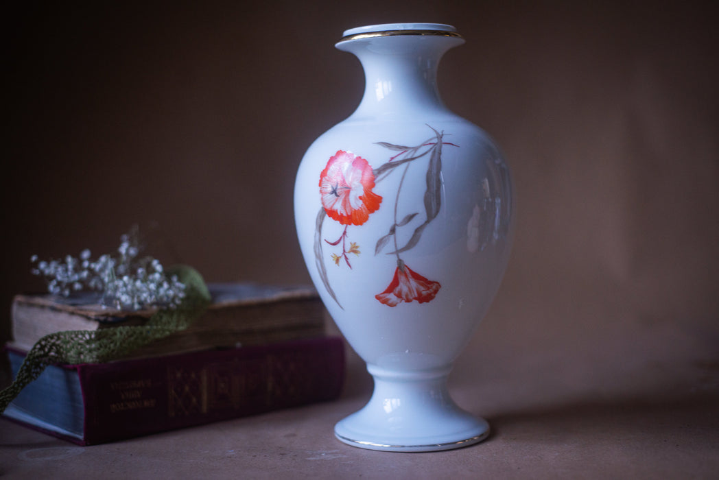 Vintage white porcelain vase, with red poppies, thomas Bavaria vase, 70th