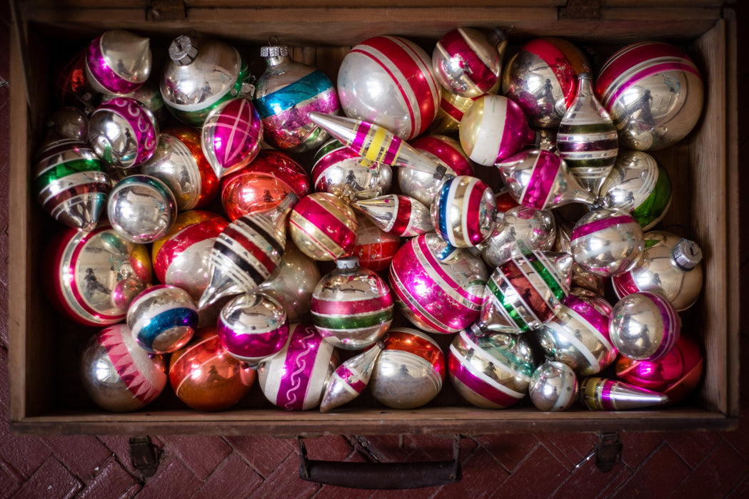 6–24 Vintage Glass Christmas Ornaments – Striped Retro Baubles Random Set